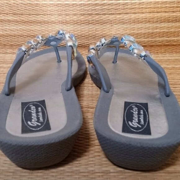 Grandco sandals women's 10 silver gray Aurora Borealis rhinestone flats shoes - Picture 5 of 6